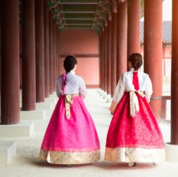 KOREAN HANBOKS HANOKS AND PALACES